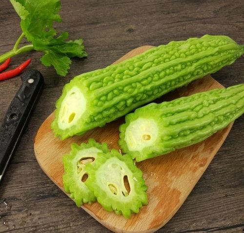 糖尿病人吃黑瓜有用吗,黑瓜对糖尿病患者饮食调理的益处探讨
