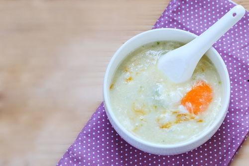 黑米粥和哈密瓜一起吃