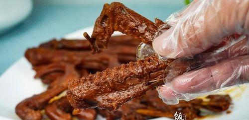 巨爱吃的周黑鸭吃瓜,揭秘网红美食背后的吃瓜故事