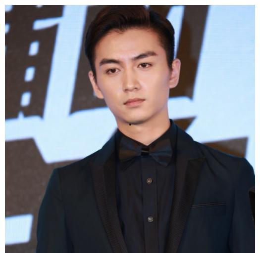 陈晓谭松韵今日吃瓜,娱乐圈新恋情曝光引热议