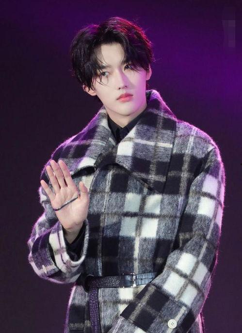 吃瓜爆料成毅,成毅背后的故事揭秘